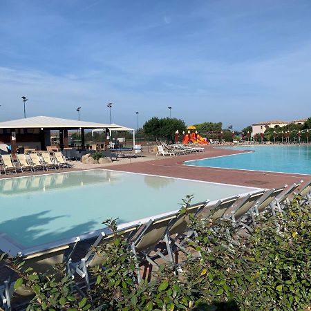 Club Esse Gallura อาเญ็นตู ภายนอก รูปภาพ
