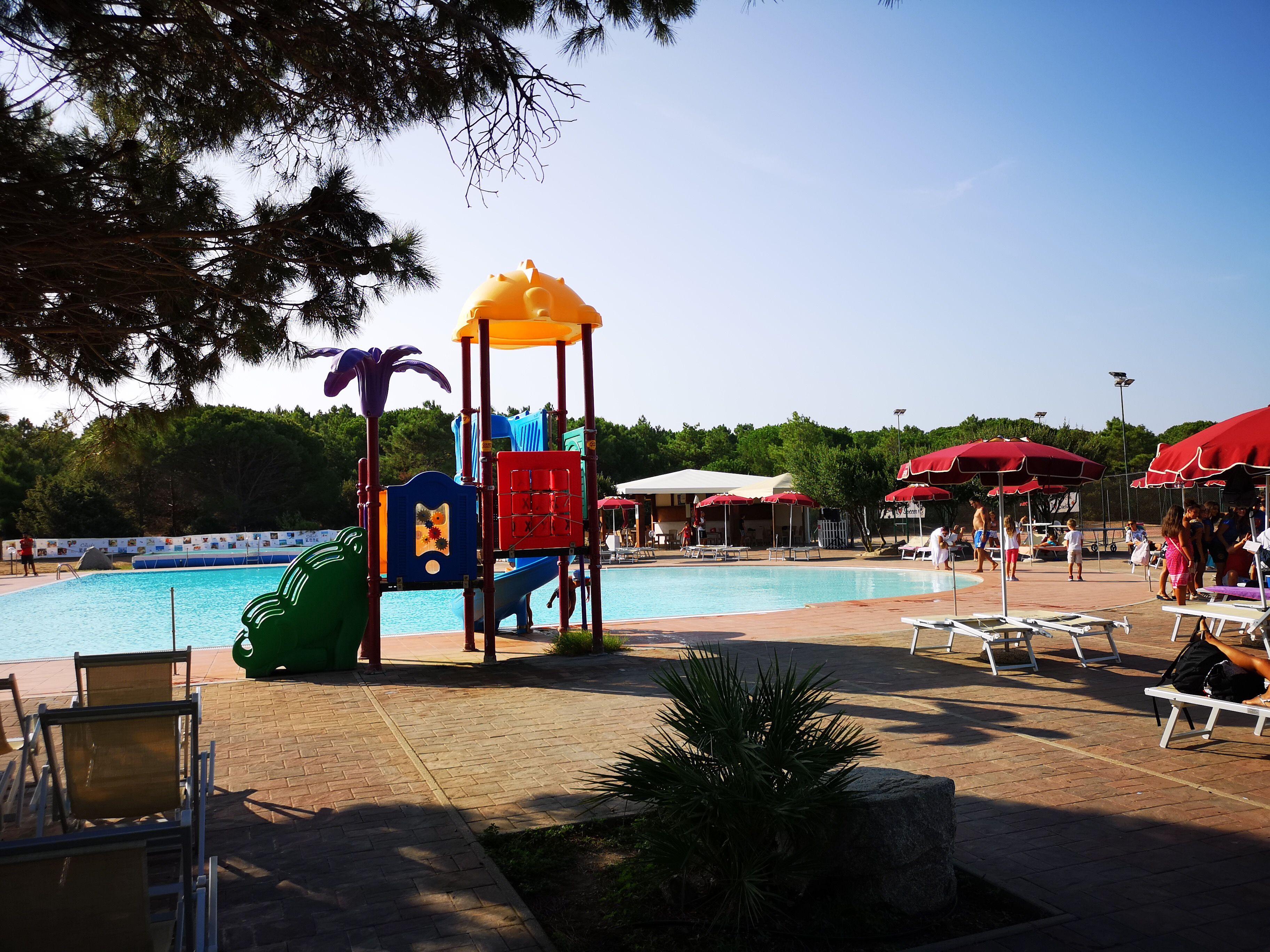 Club Esse Gallura อาเญ็นตู ภายนอก รูปภาพ