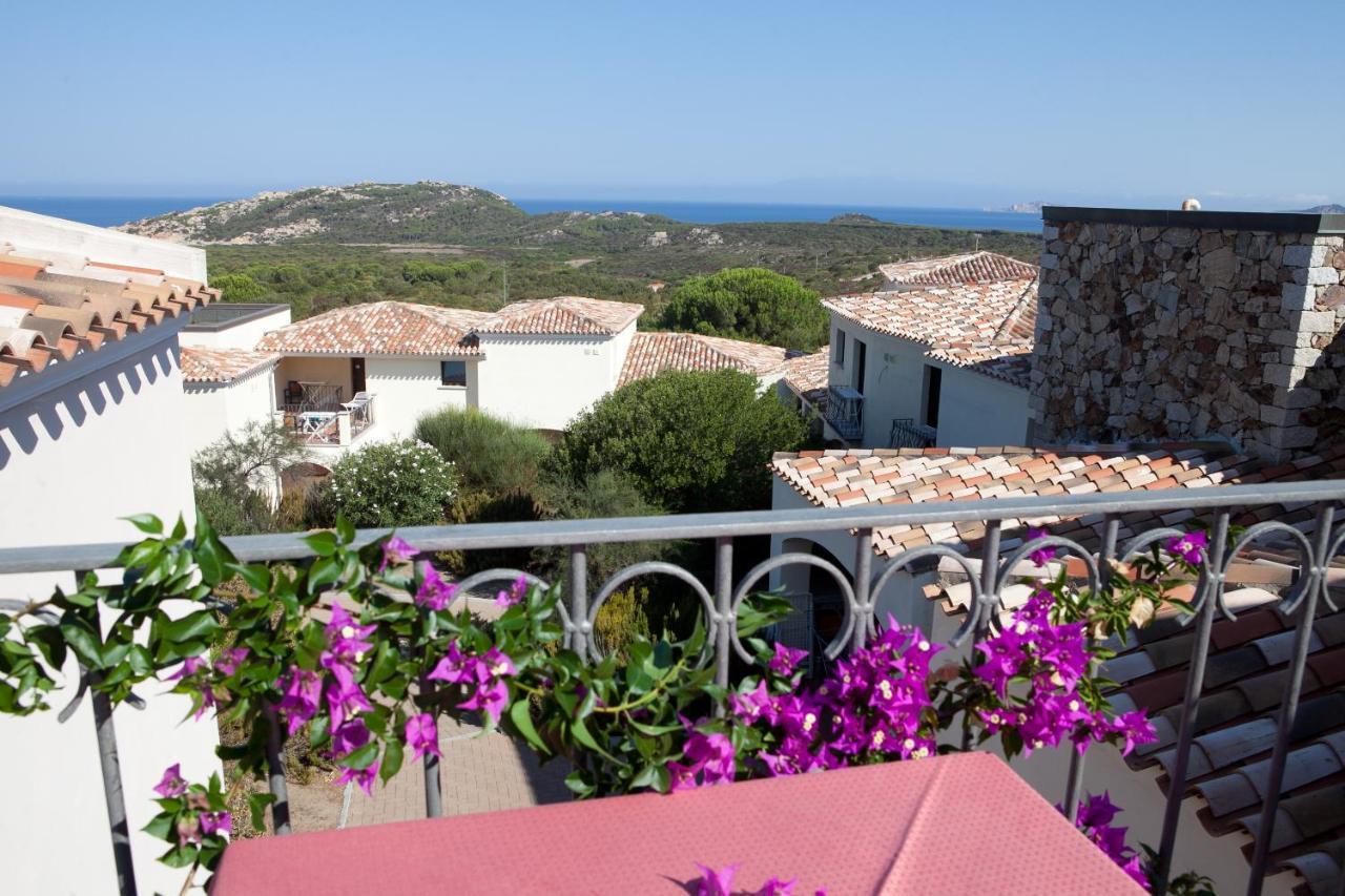 Club Esse Gallura อาเญ็นตู ภายนอก รูปภาพ