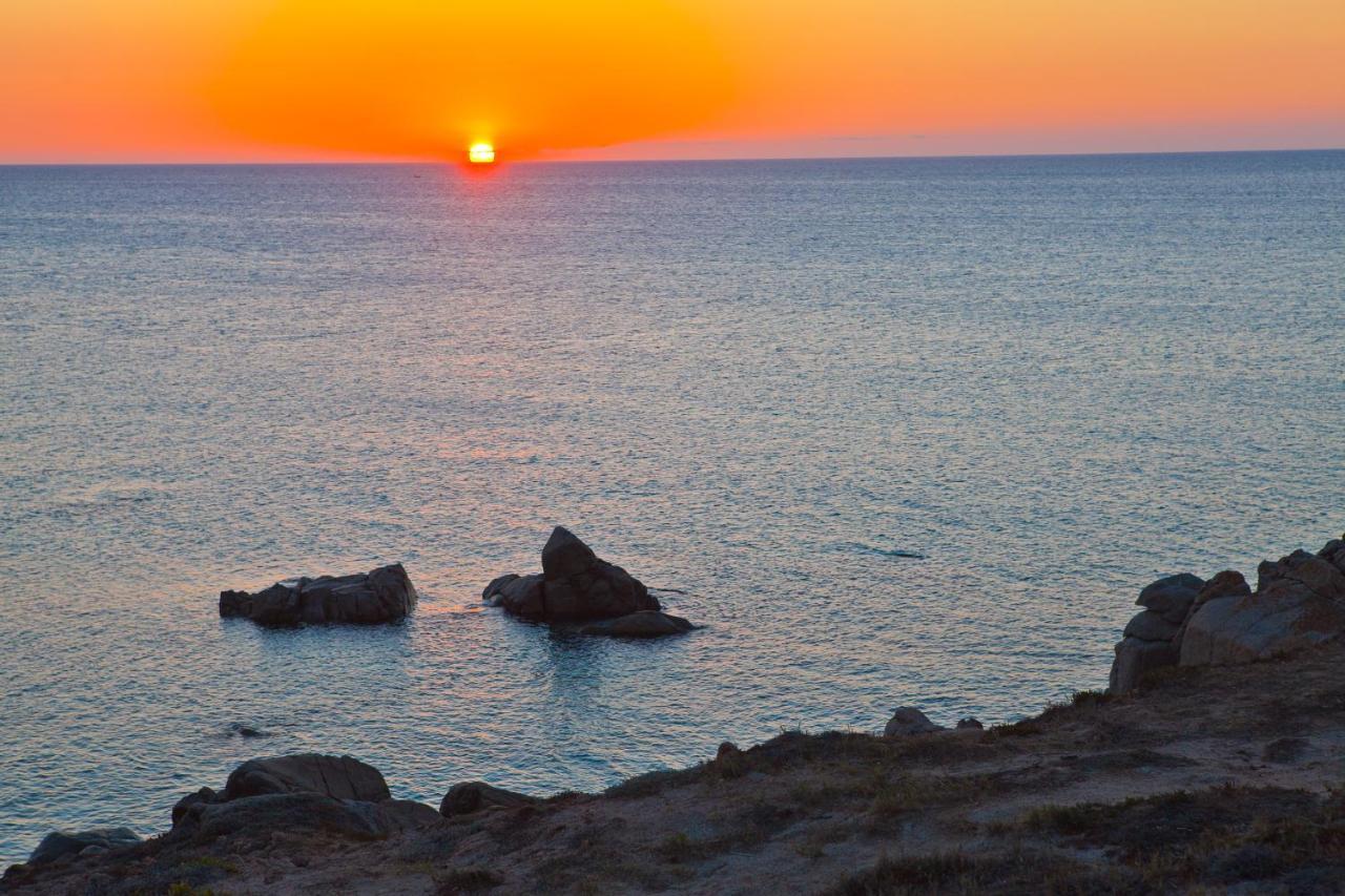 Club Esse Gallura อาเญ็นตู ภายนอก รูปภาพ
