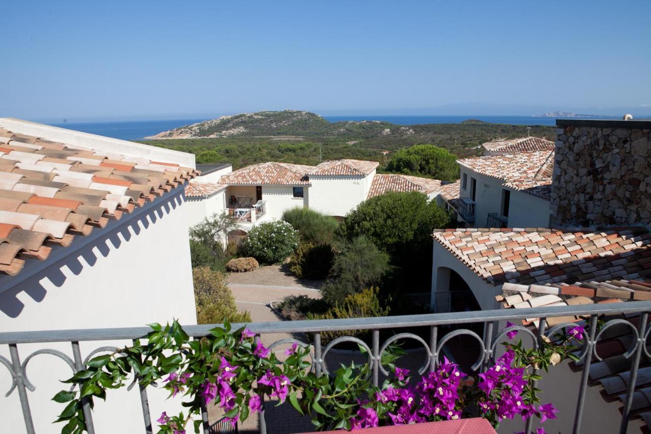 Club Esse Gallura อาเญ็นตู ภายนอก รูปภาพ